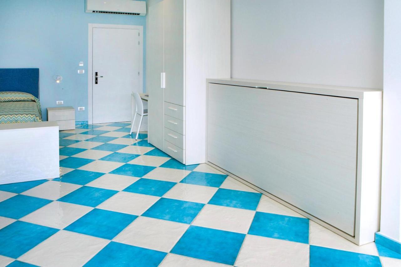 دييفا مارينا La Conchiglia Apartments المظهر الخارجي الصورة