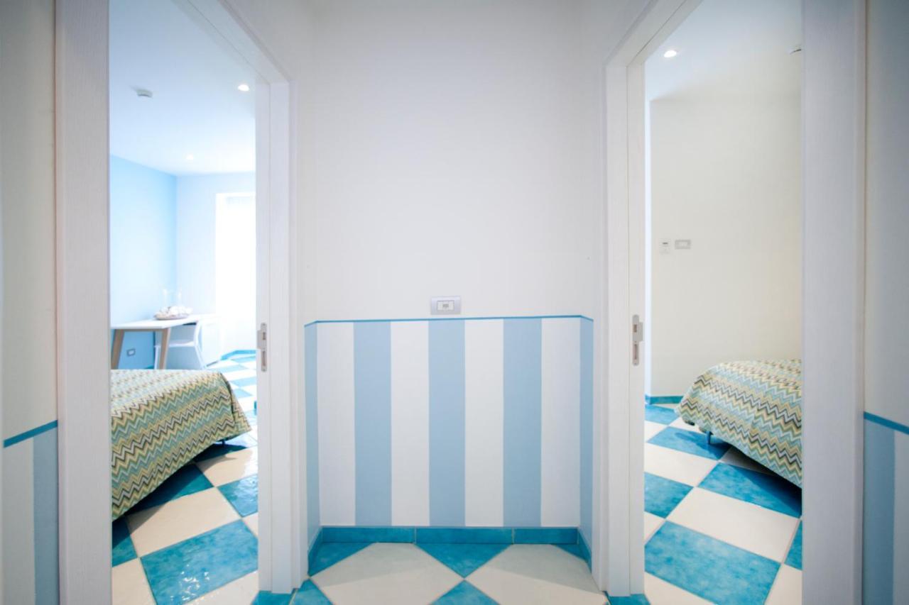 دييفا مارينا La Conchiglia Apartments المظهر الخارجي الصورة
