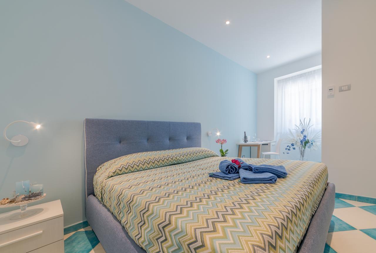 دييفا مارينا La Conchiglia Apartments المظهر الخارجي الصورة