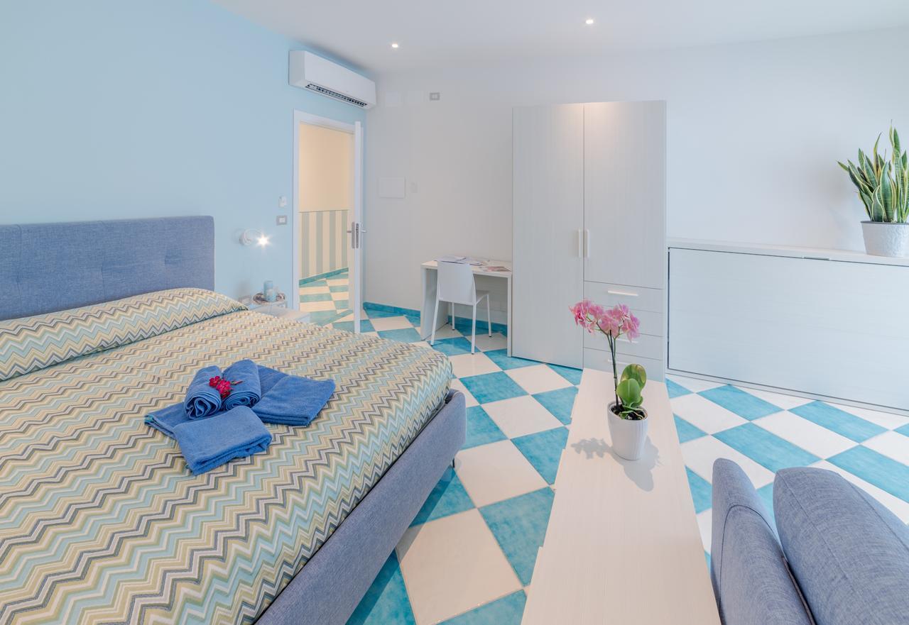 دييفا مارينا La Conchiglia Apartments المظهر الخارجي الصورة